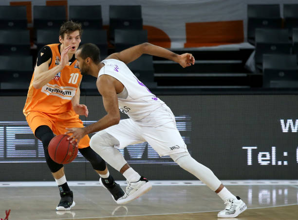 低报价的理 低报价的理