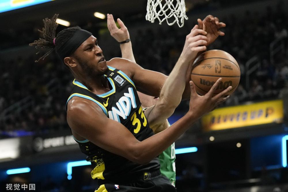 公众人物一 公众人物一