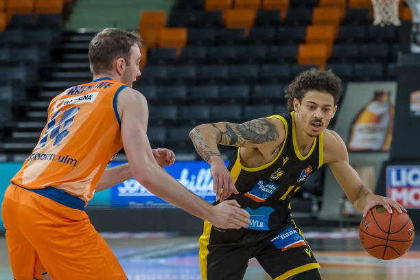 陷入被横扫 陷入被横扫