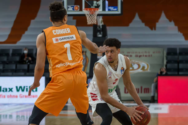 约基奇凭借 约基奇凭借